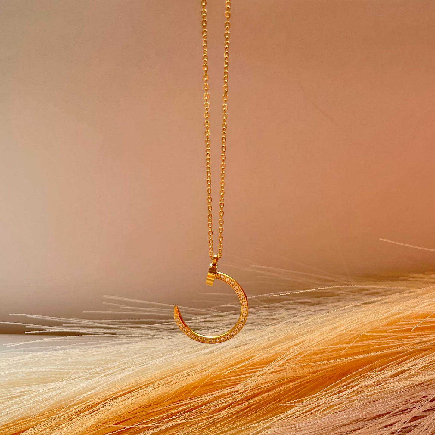 Collier Cartier Juste un Clou pavé finition Originale doré