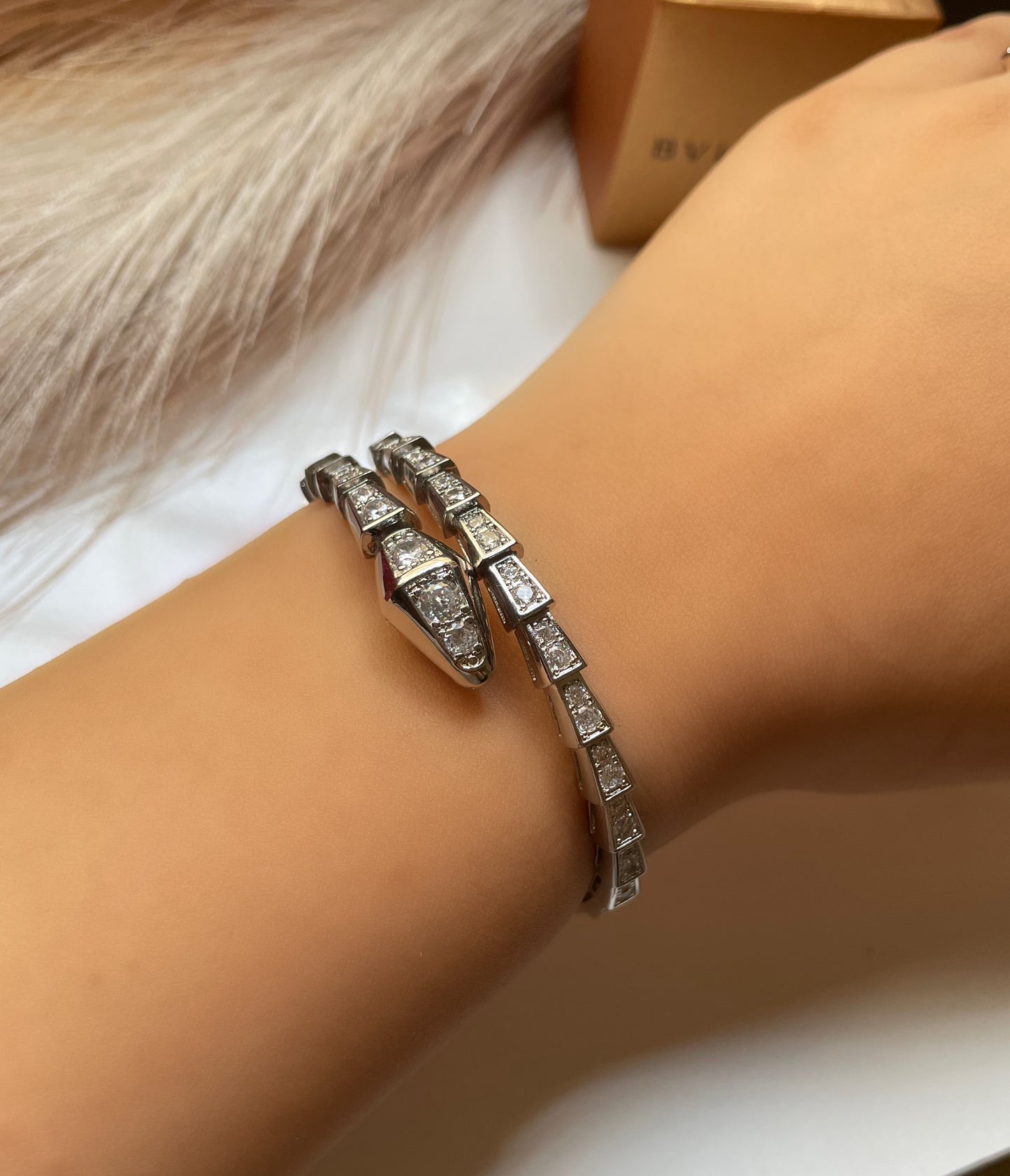 Bracelet Bvlgari serpenté argenté