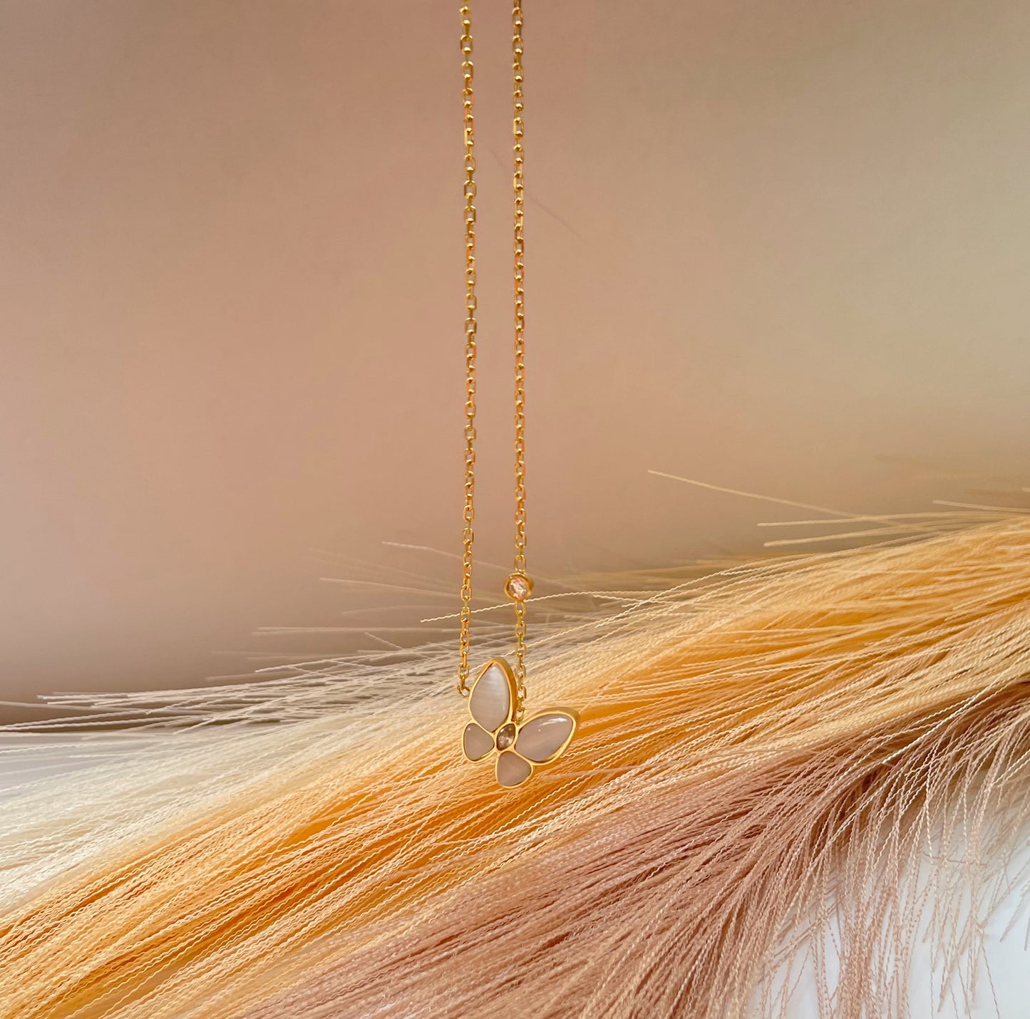 Collier Van Cleef & Arpels papillon doré