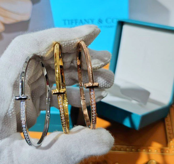 Bracelet Tiffany & Co T avec strass