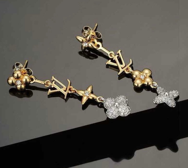 Boucles d’oreilles Louis Vuitton doré