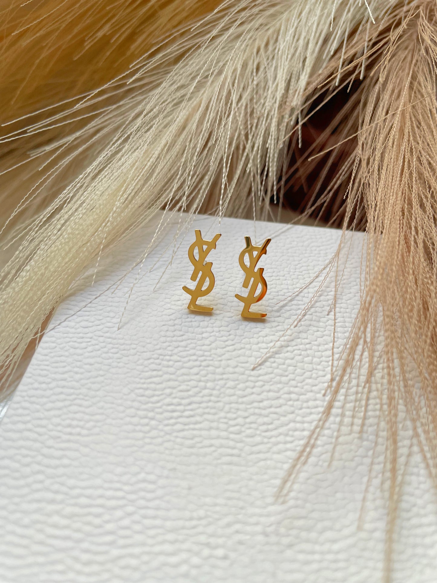 Boucles d’oreilles YSL doré