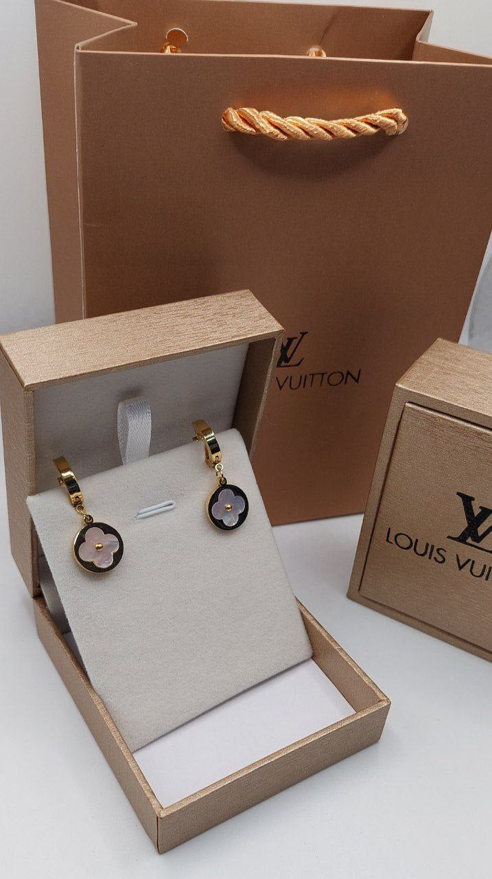 Boucles d’oreilles Louis Vuitton doré