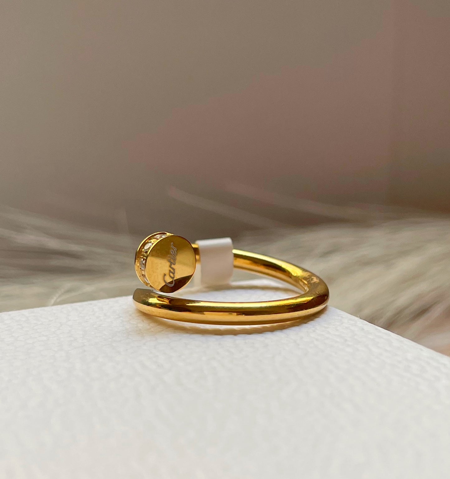 Bague Cartier Clou avec strass