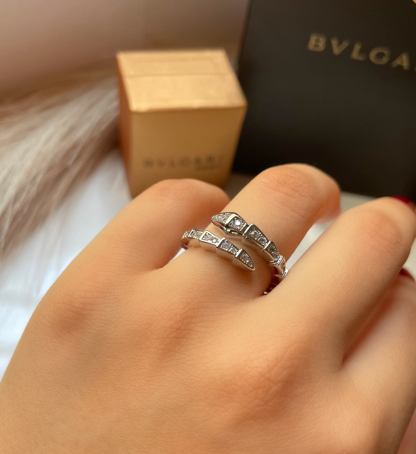 Bague Bvlgari full strass argenté