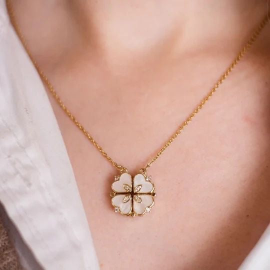 Collier Famme magnétique