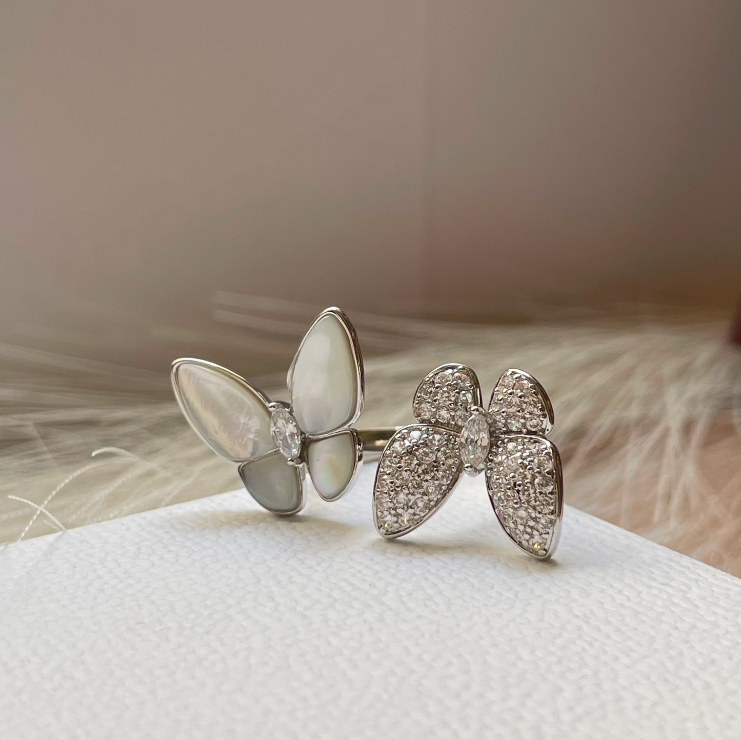 Bague Van Cleef & Arpels papillon argenté