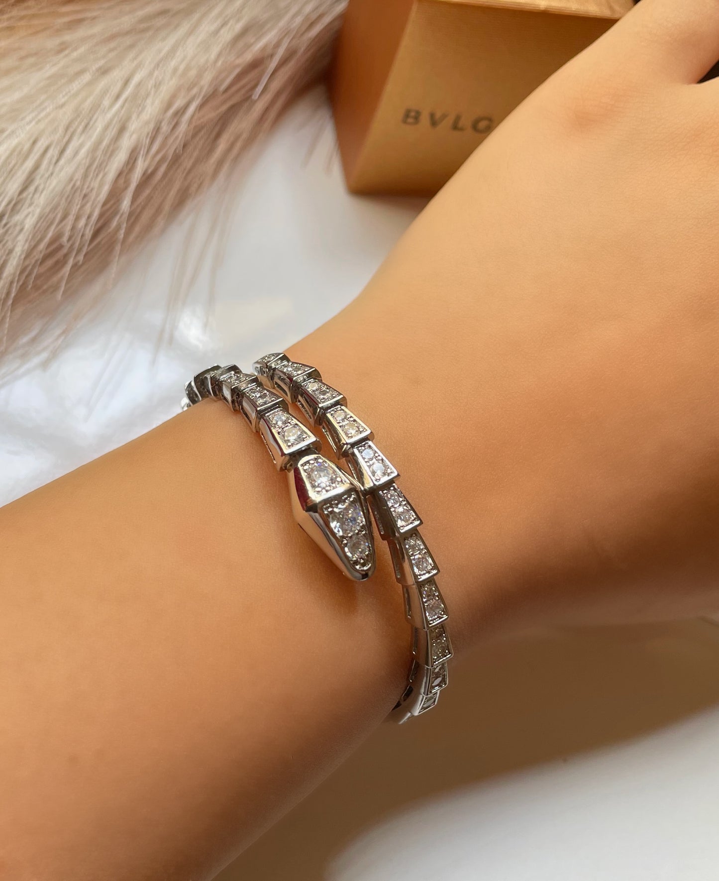 Bracelet Bvlgari serpenté argenté