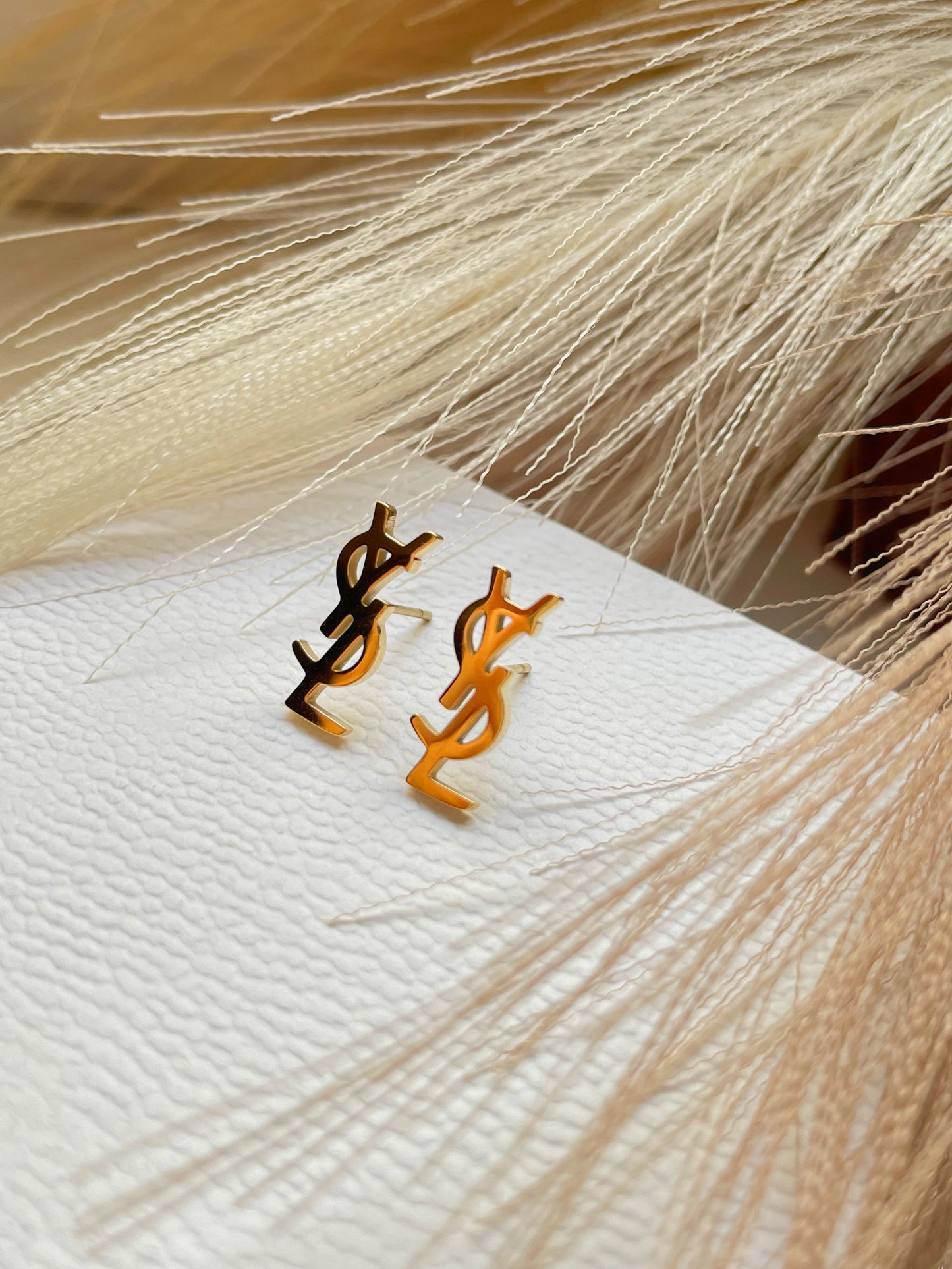 Boucles d’oreilles YSL doré