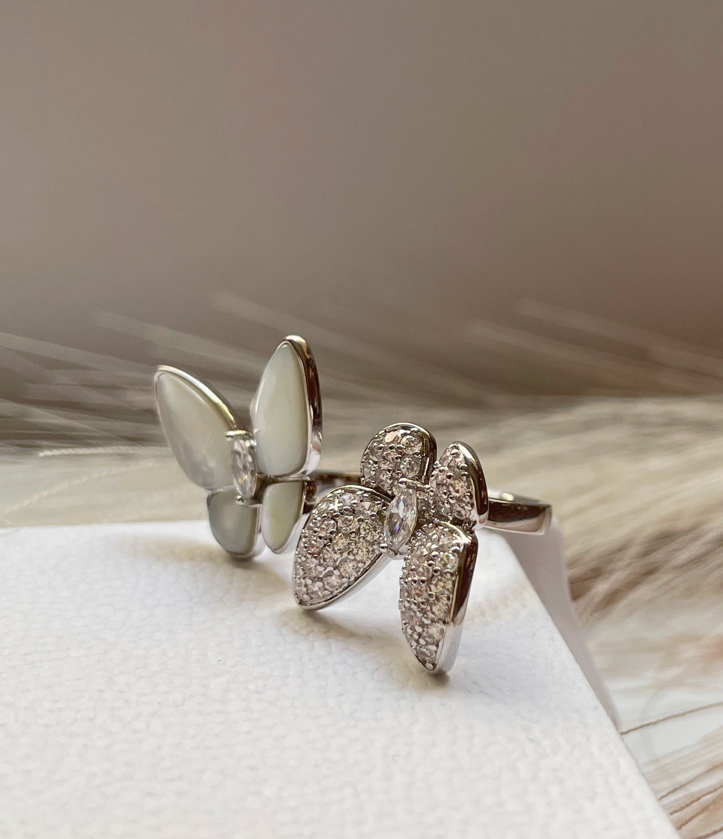 Bague Van Cleef & Arpels papillon argenté