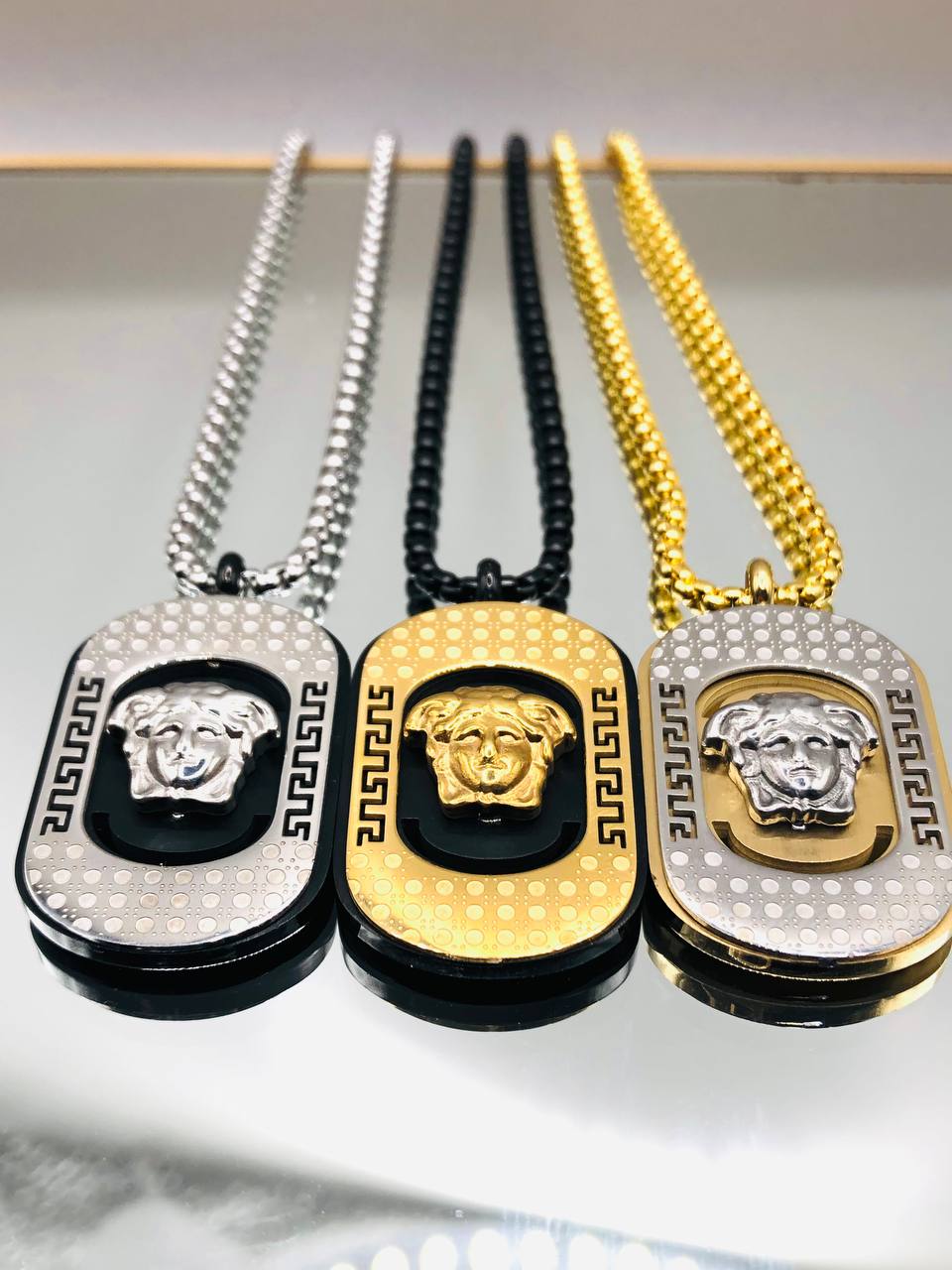 Collier Homme Versace