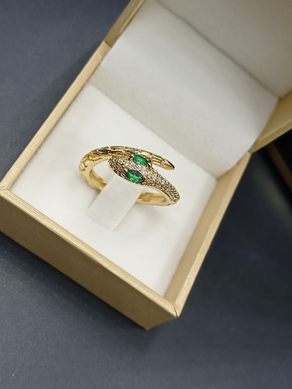 Bague Doré Bvlgari Serpent