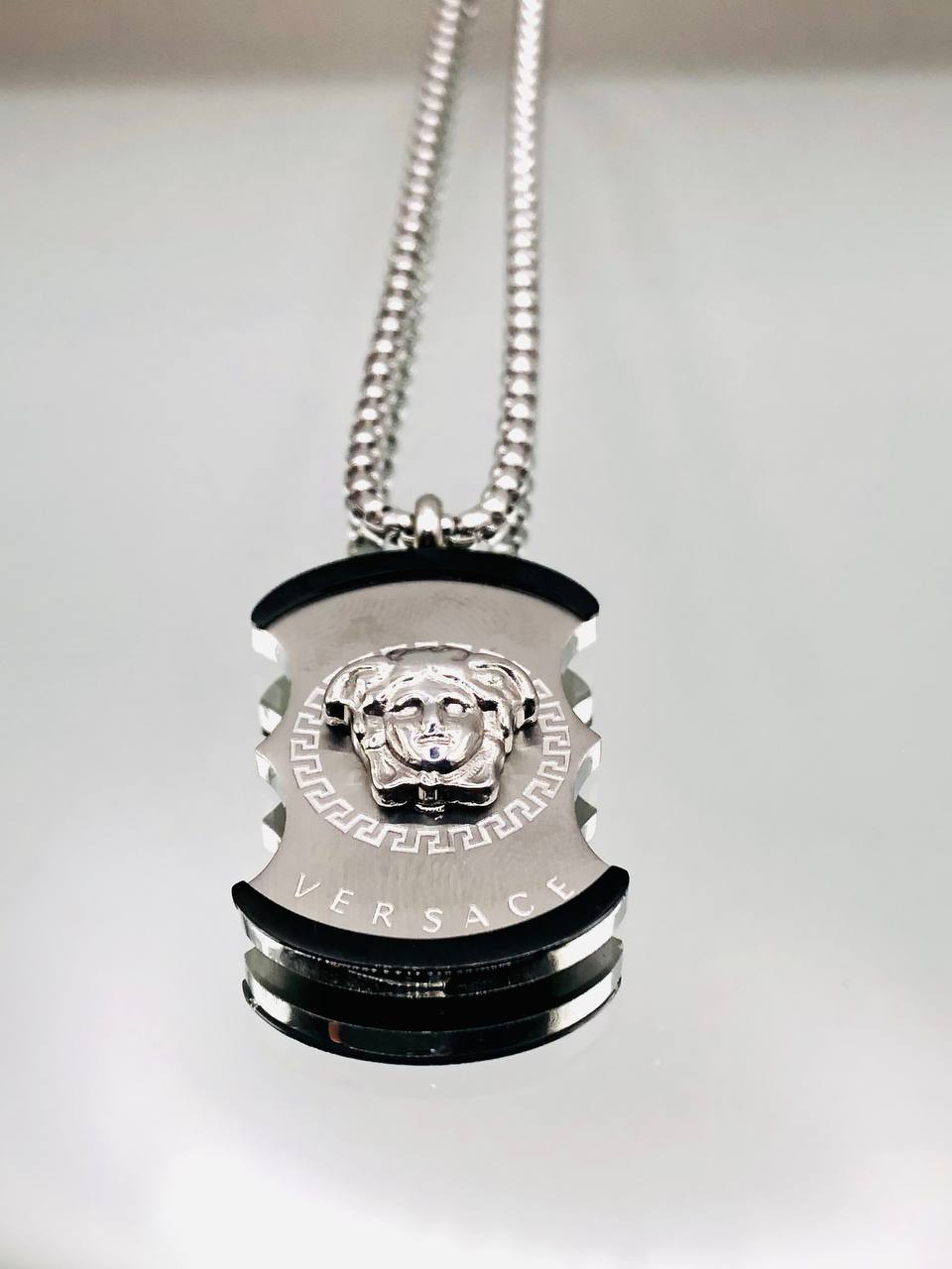Collier Homme Versace