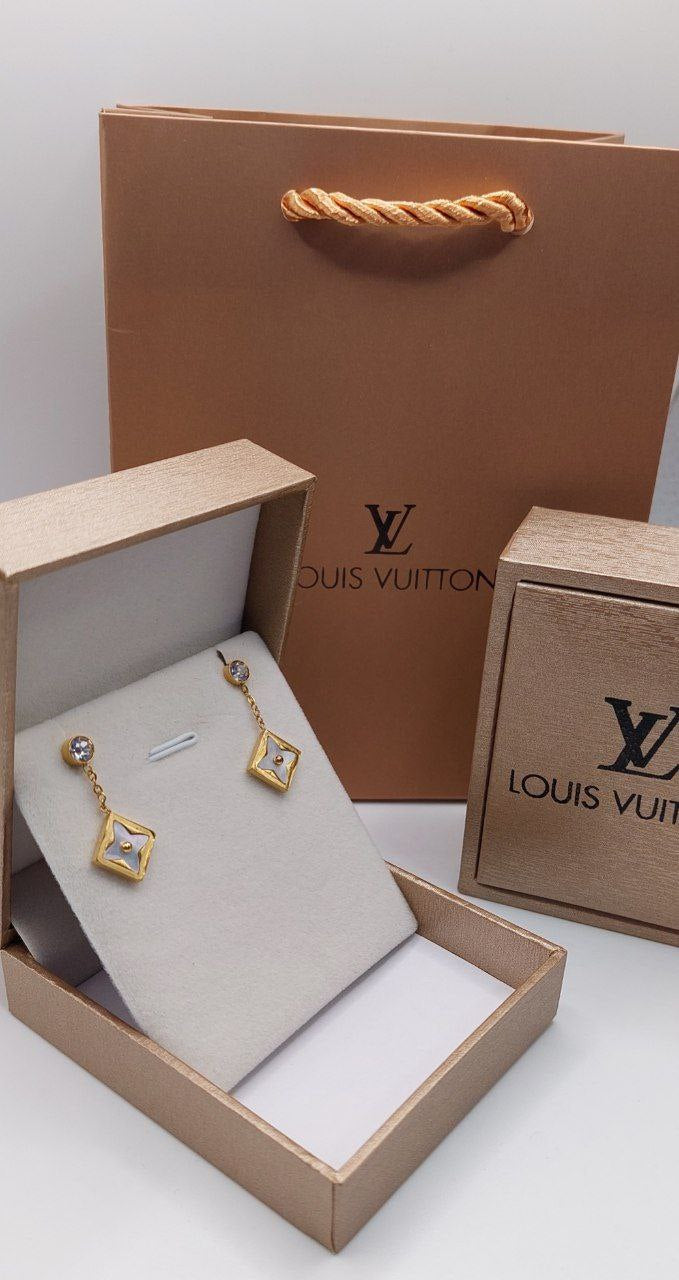 Boucles d’oreilles Louis Vuitton doré