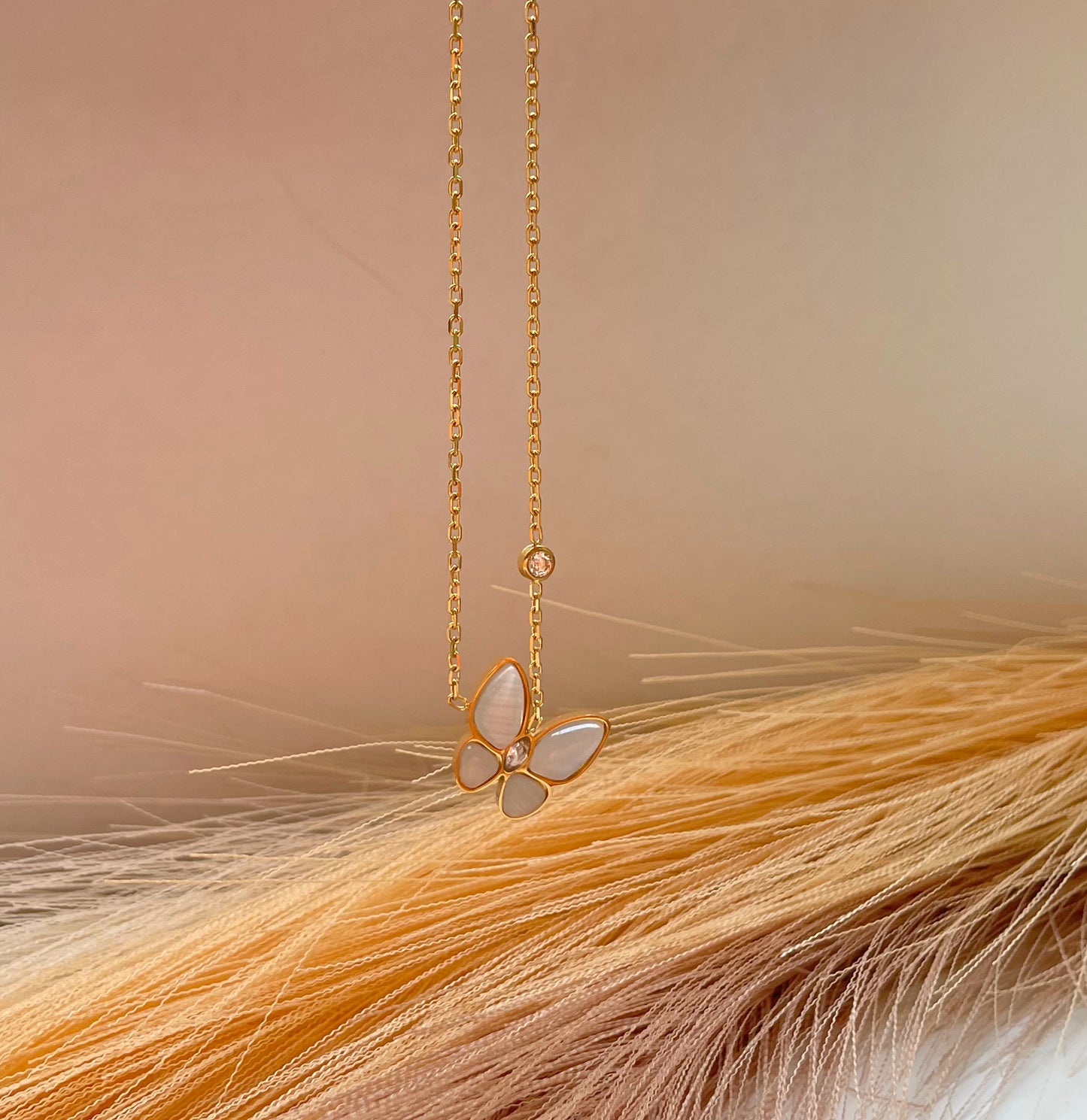 Collier Van Cleef & Arpels papillon doré
