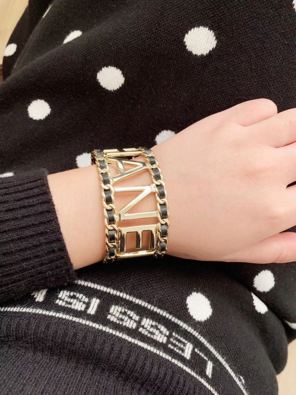 Bracelet Manchette doré Chanel