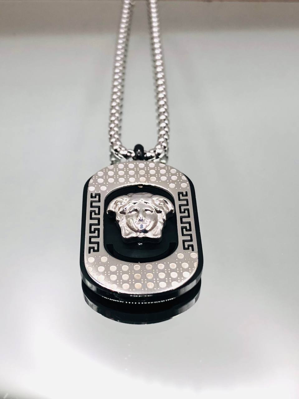 Collier Homme Versace