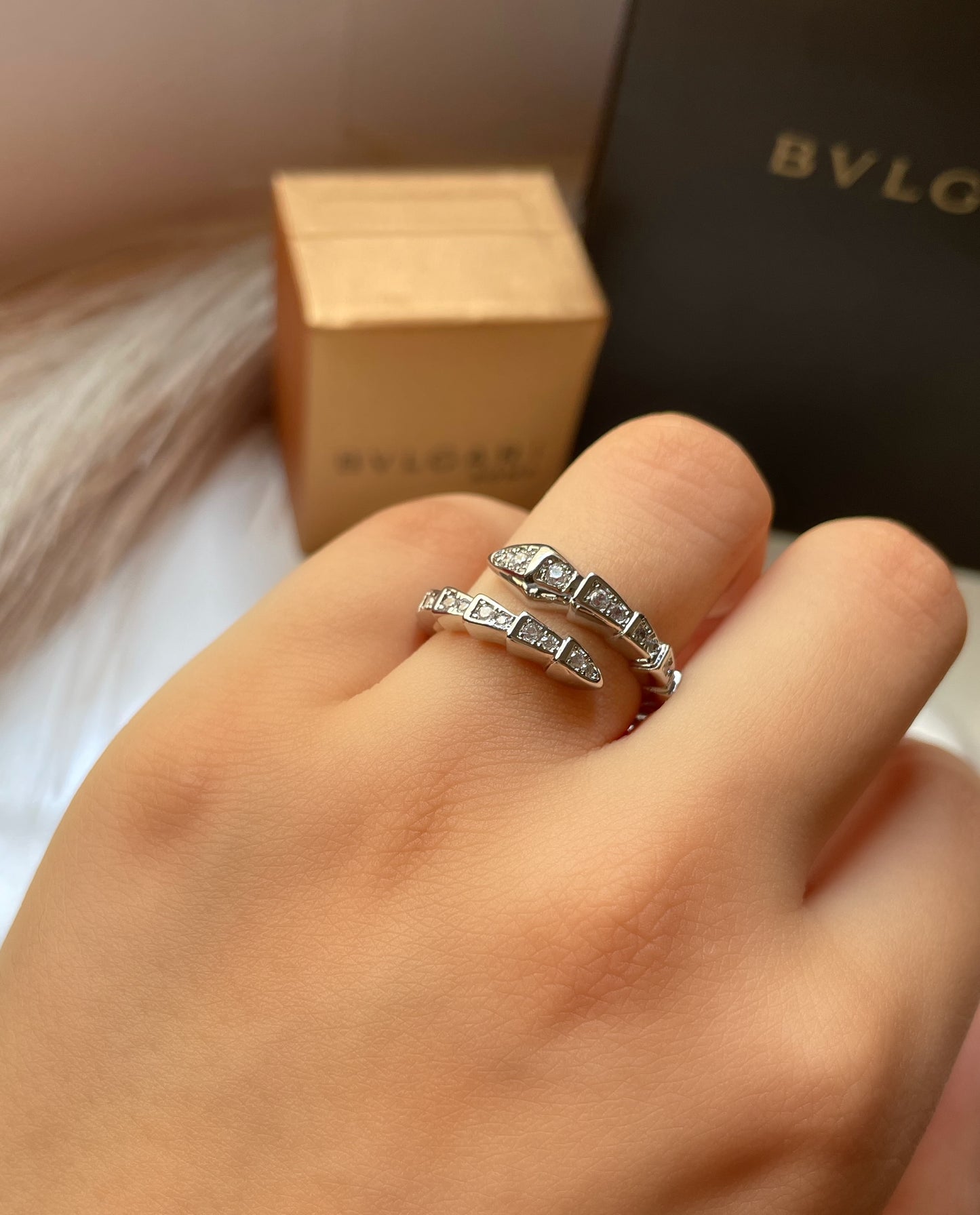 Bague Bvlgari full strass argenté