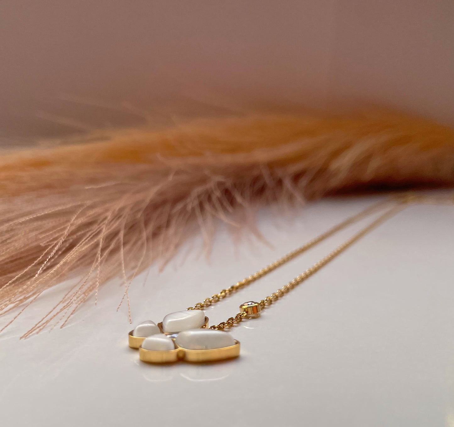 Collier Van Cleef & Arpels papillon doré