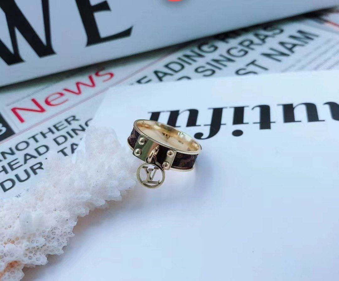 Bague Louis Vuitton cuir