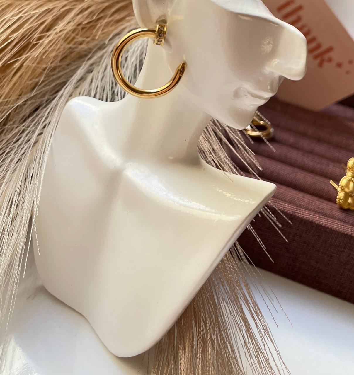 Boucles d'oreilles Cartier clou avec strass
