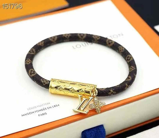 Bracelet Louis Vuitton Cuir pour famme