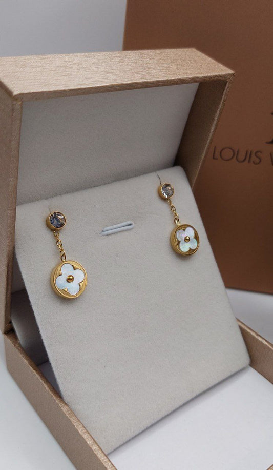Boucles d’oreilles Louis Vuitton doré