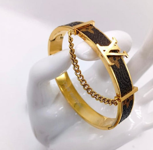 Bracelet Louis Vuitton cuir doré LV